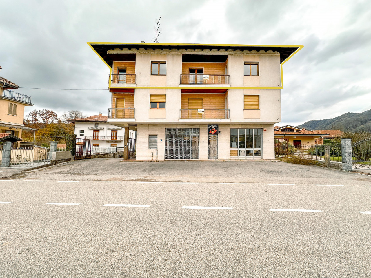 000__appartamento-vendita-crevacuore-esterno_copia