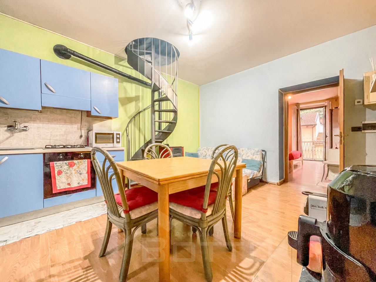 000__appartamento-vendita-omegna-cucina2_wmk_0
