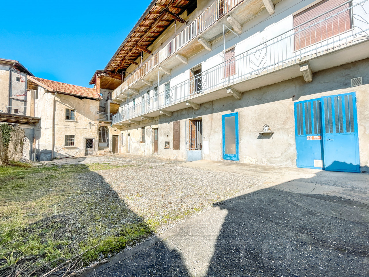000__casa-vendita-gozzano-esterno