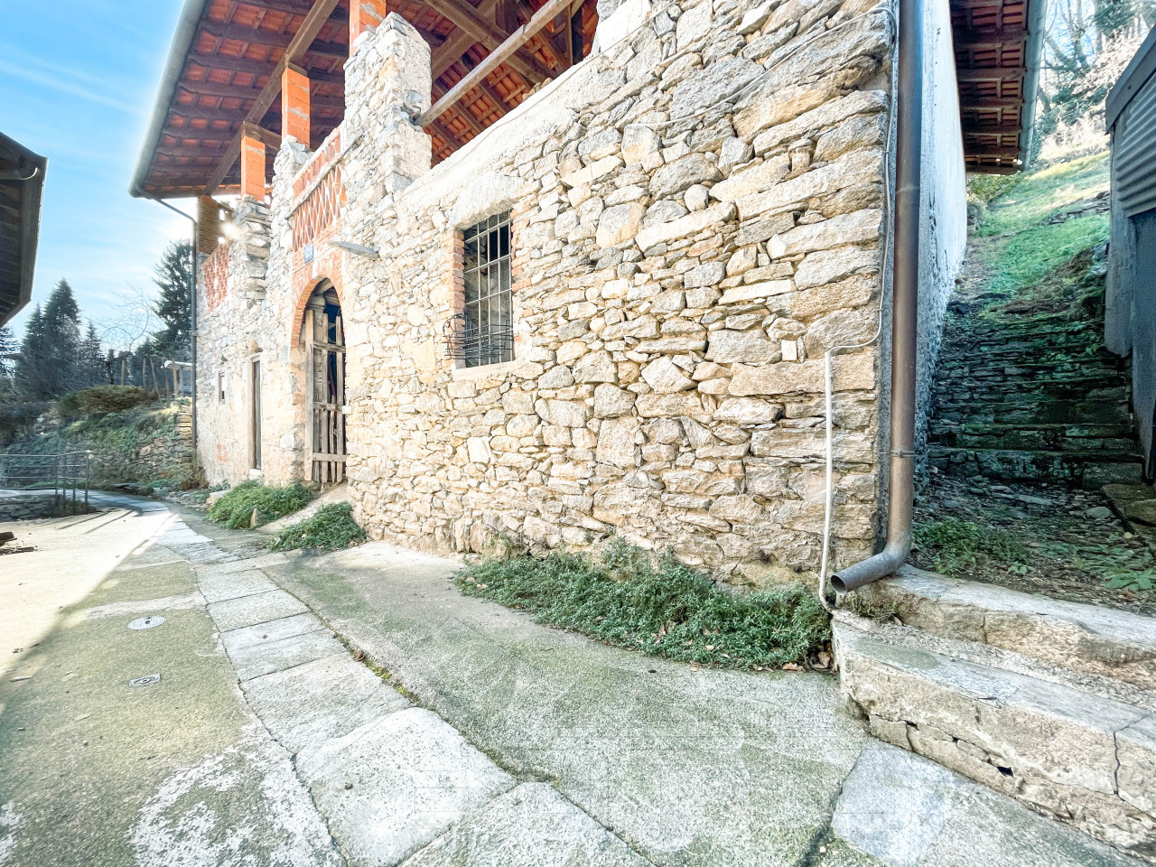 000__casa-vendita-meina-esterno7