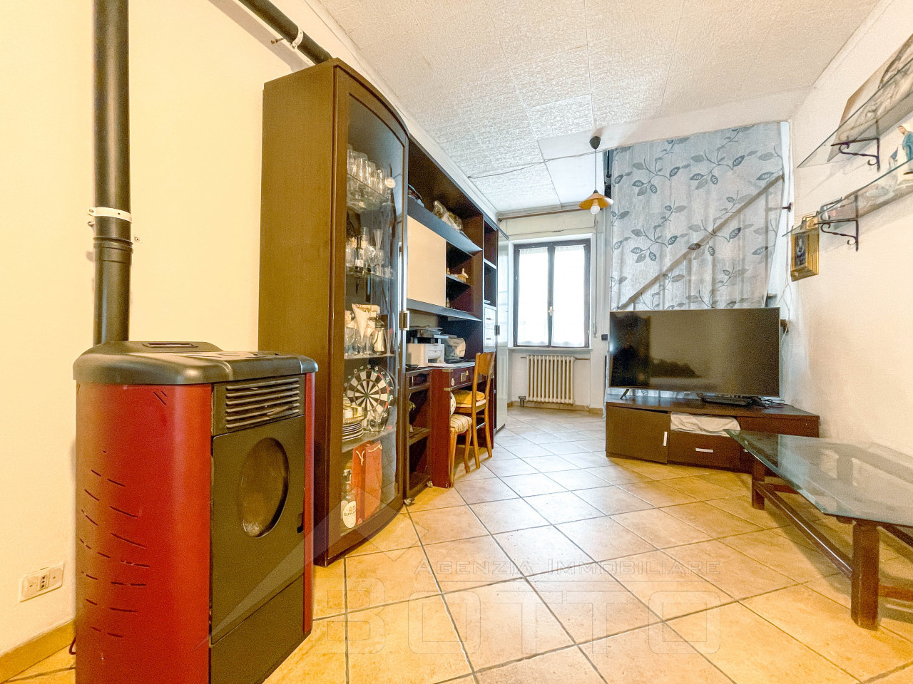 000__casa-vendita-momo-sala_wmk_0