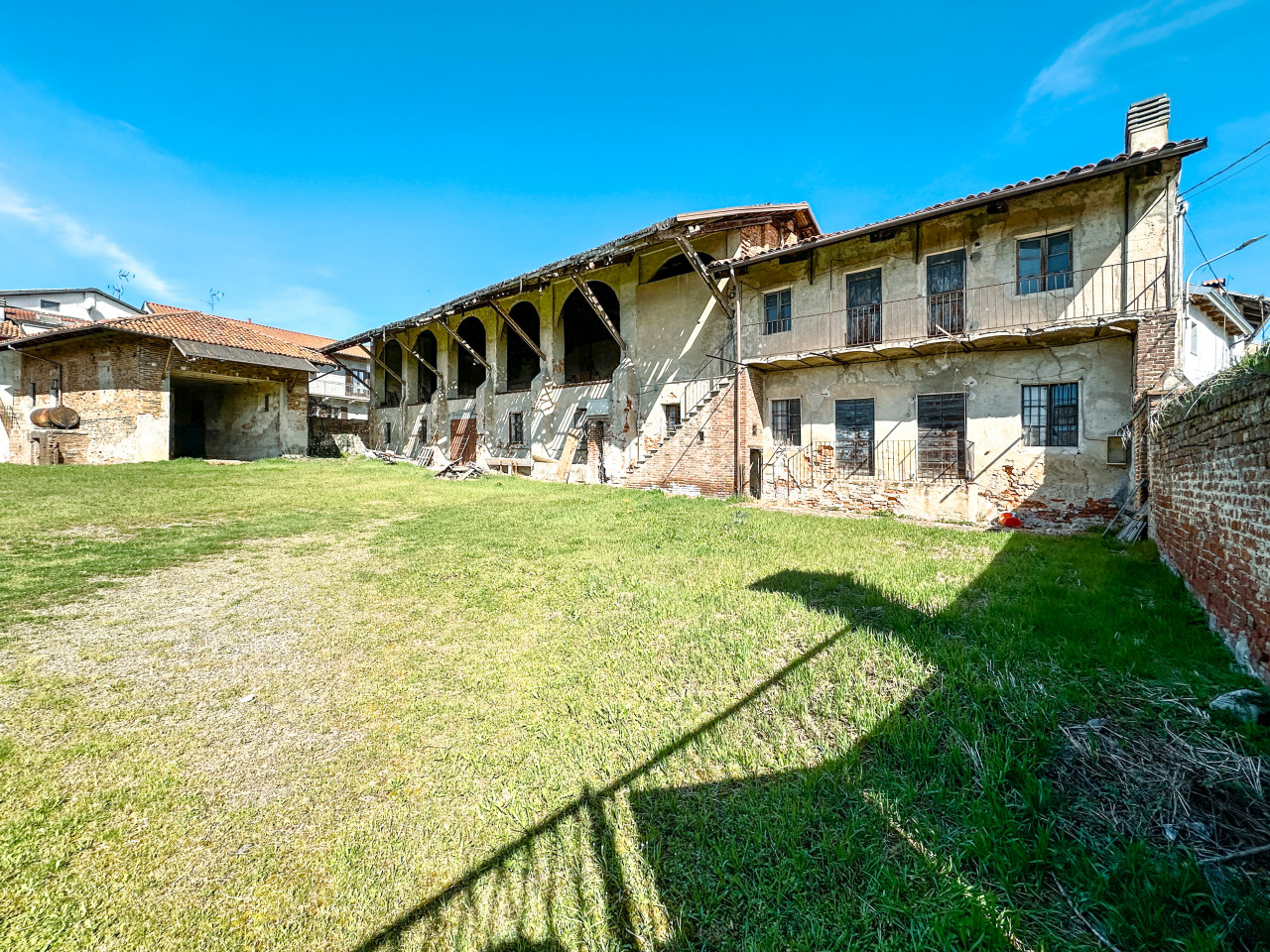 000__casa-vendita-vercelli-esterno514