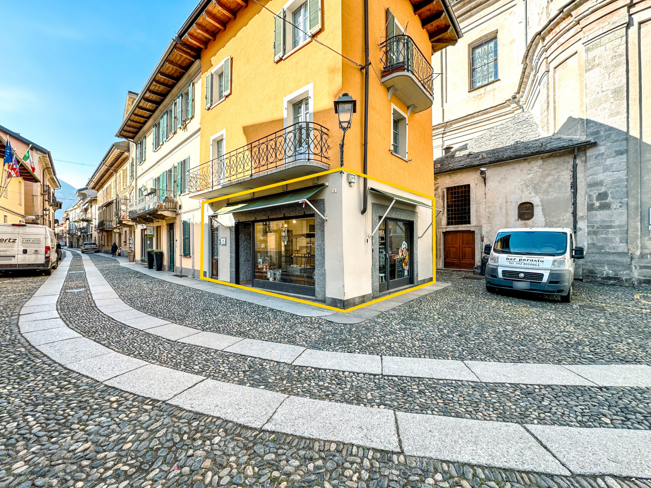 000__negozio-vendita-cannobio-esterno3