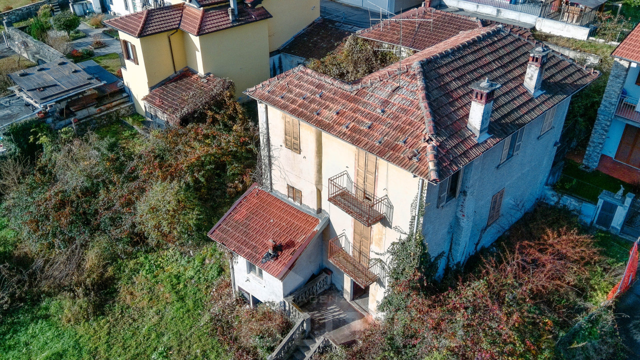000__rustico-vendita-casale-corte-cerro-esterno1_wmk_0