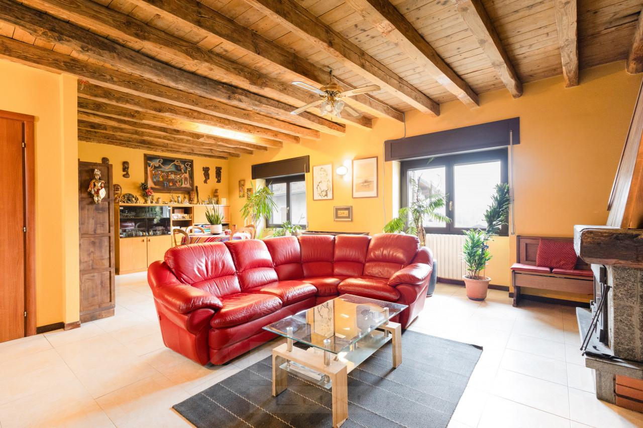 Appartamento in vendita a Meina, frazione Ghevio