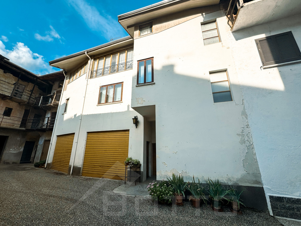 000__vendita-casa-singola-maggiora-facciata1_wmk_0