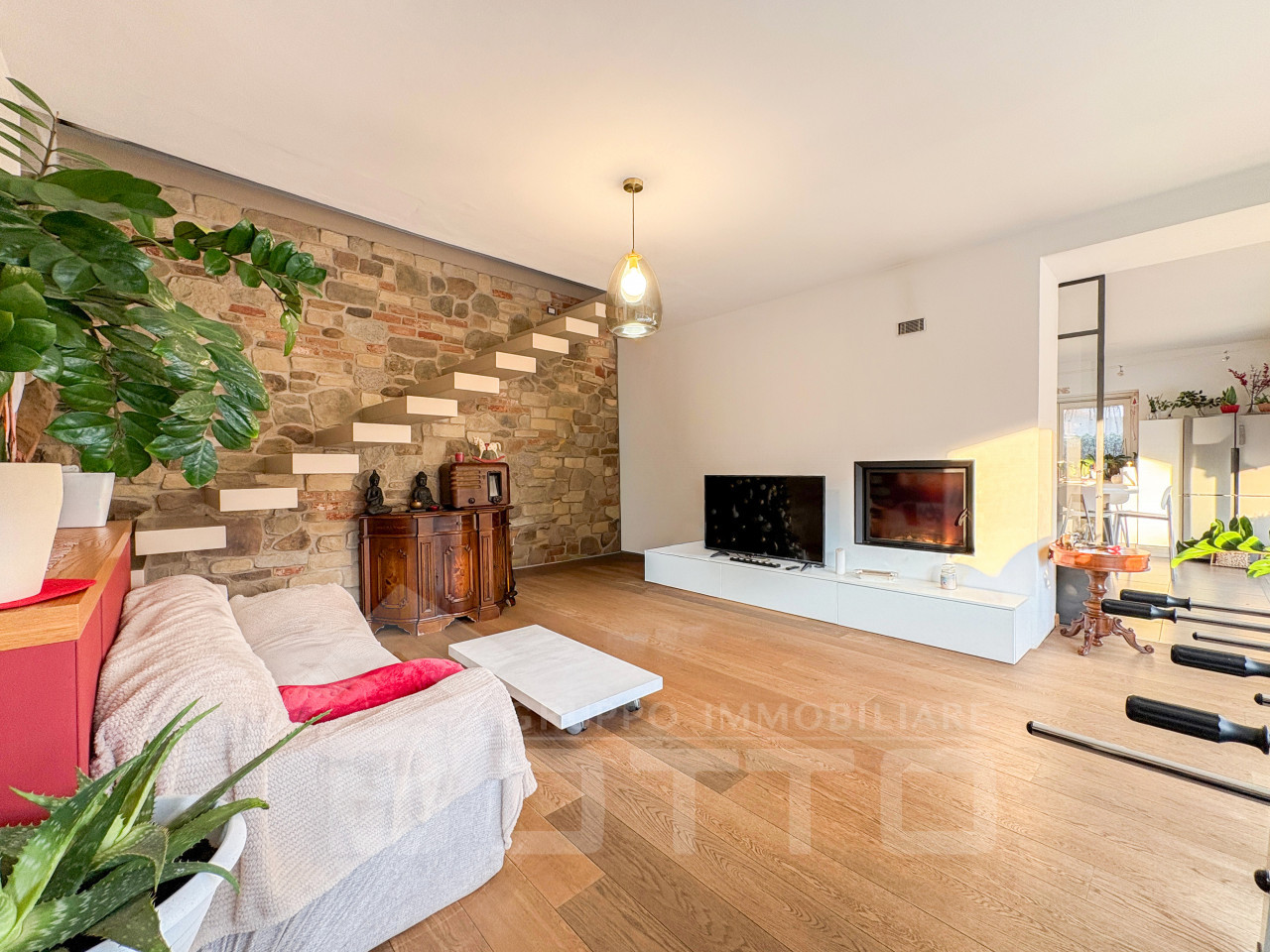 000__vendita-villa-oleggio37_wmk_0