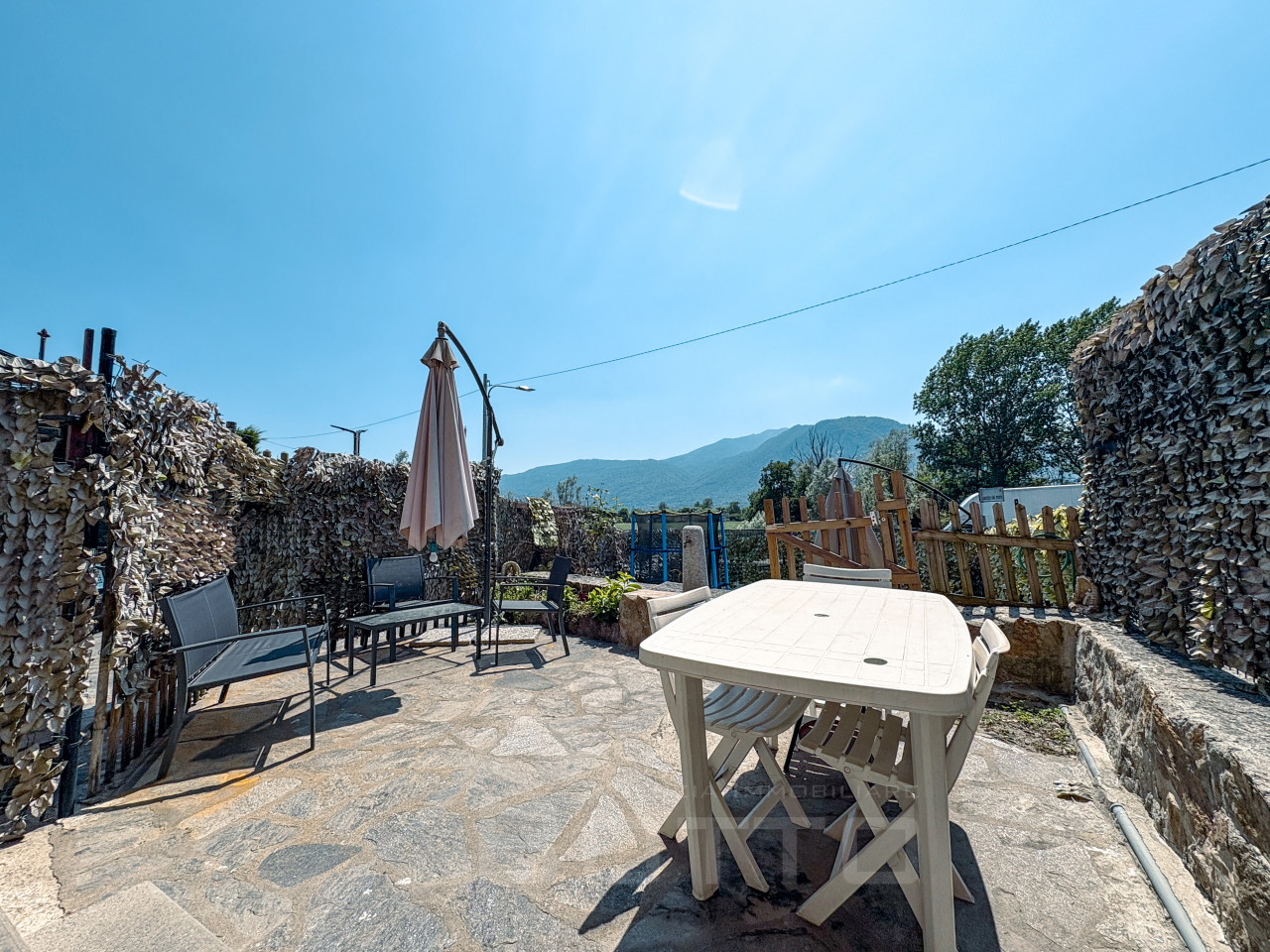 001___casa-vendita-fondotoce-cortile_wmk_0