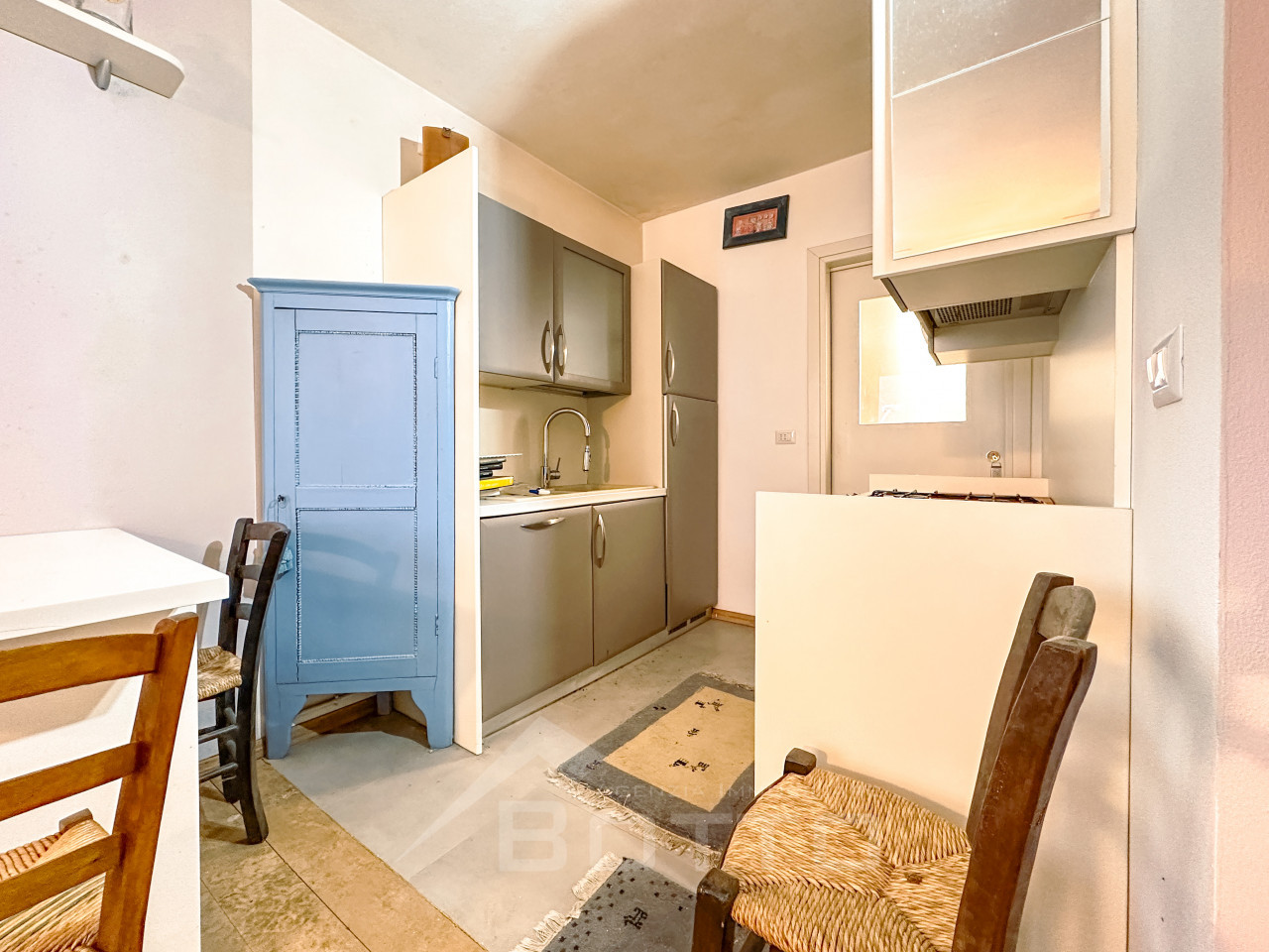 001__appartamento-vendita-borgosesia-cucina_wmk_0