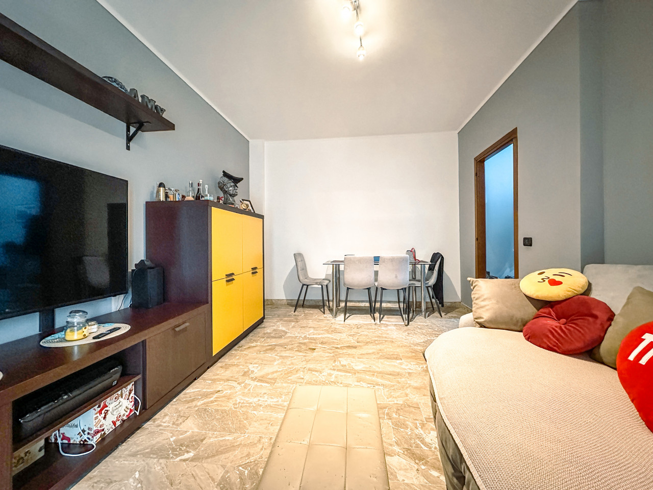001__appartamento-vendita-borgosesia-soggiorno