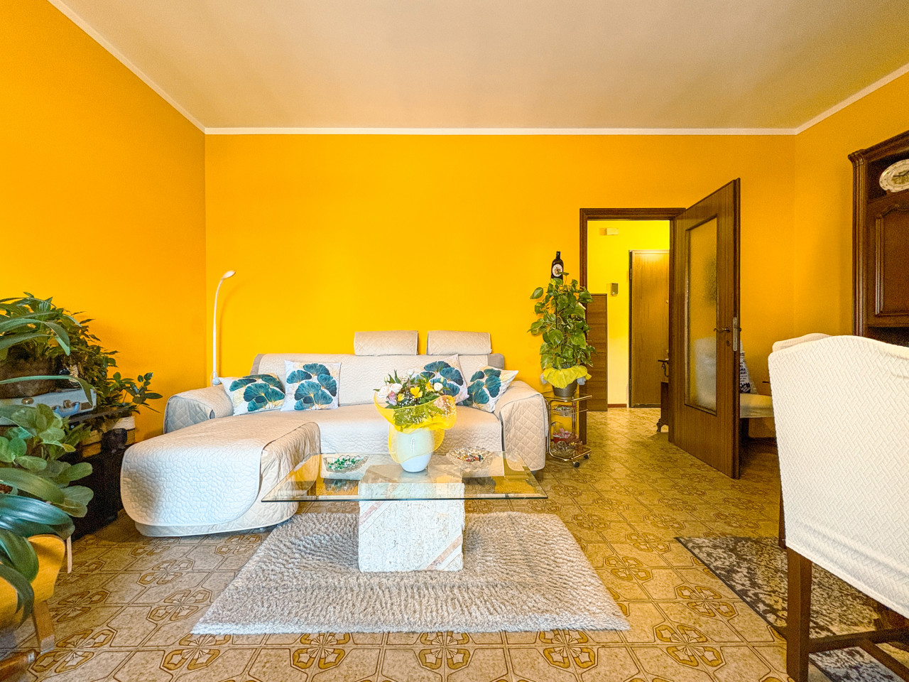 001__appartamento-vendita-gattinara-salotto