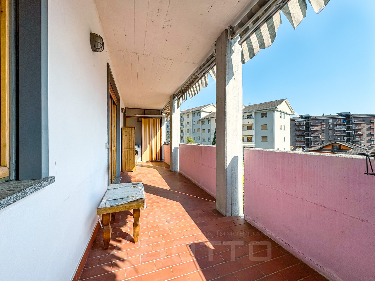 001__appartamento-vendita-omegna-balcone2_wmk_0