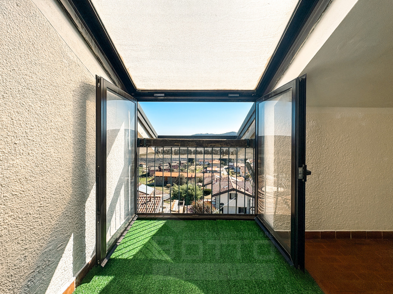 001__appartamento-vendita-pisano-balcone_wmk_0
