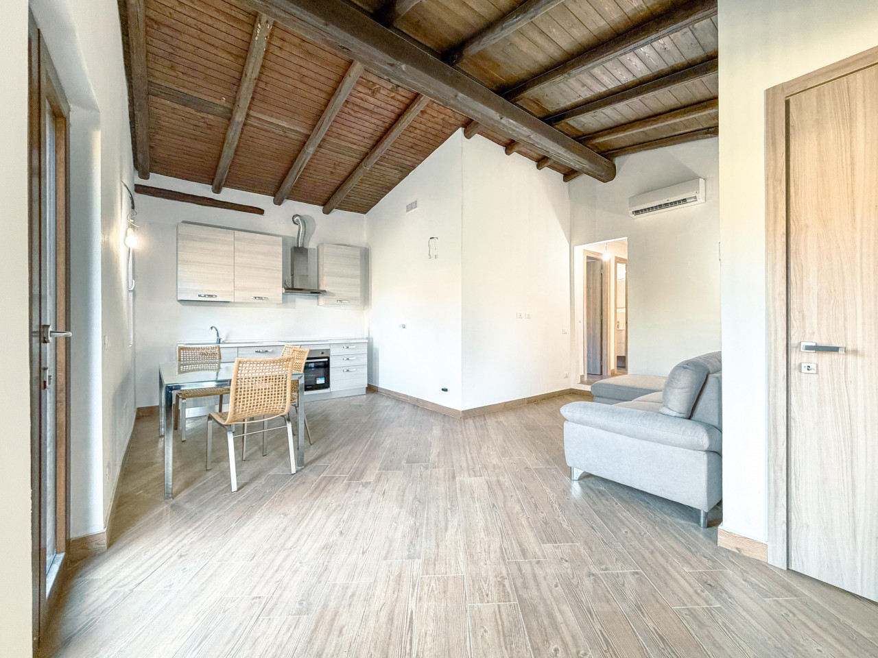 001__casa-a-schiera-vendita-armeno-soggiorno_wmk_0