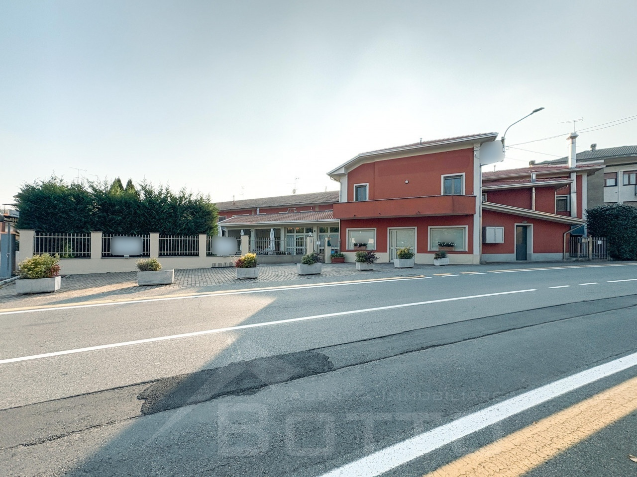 001__casa-vendita-bogogno-esterno72_wmk_0