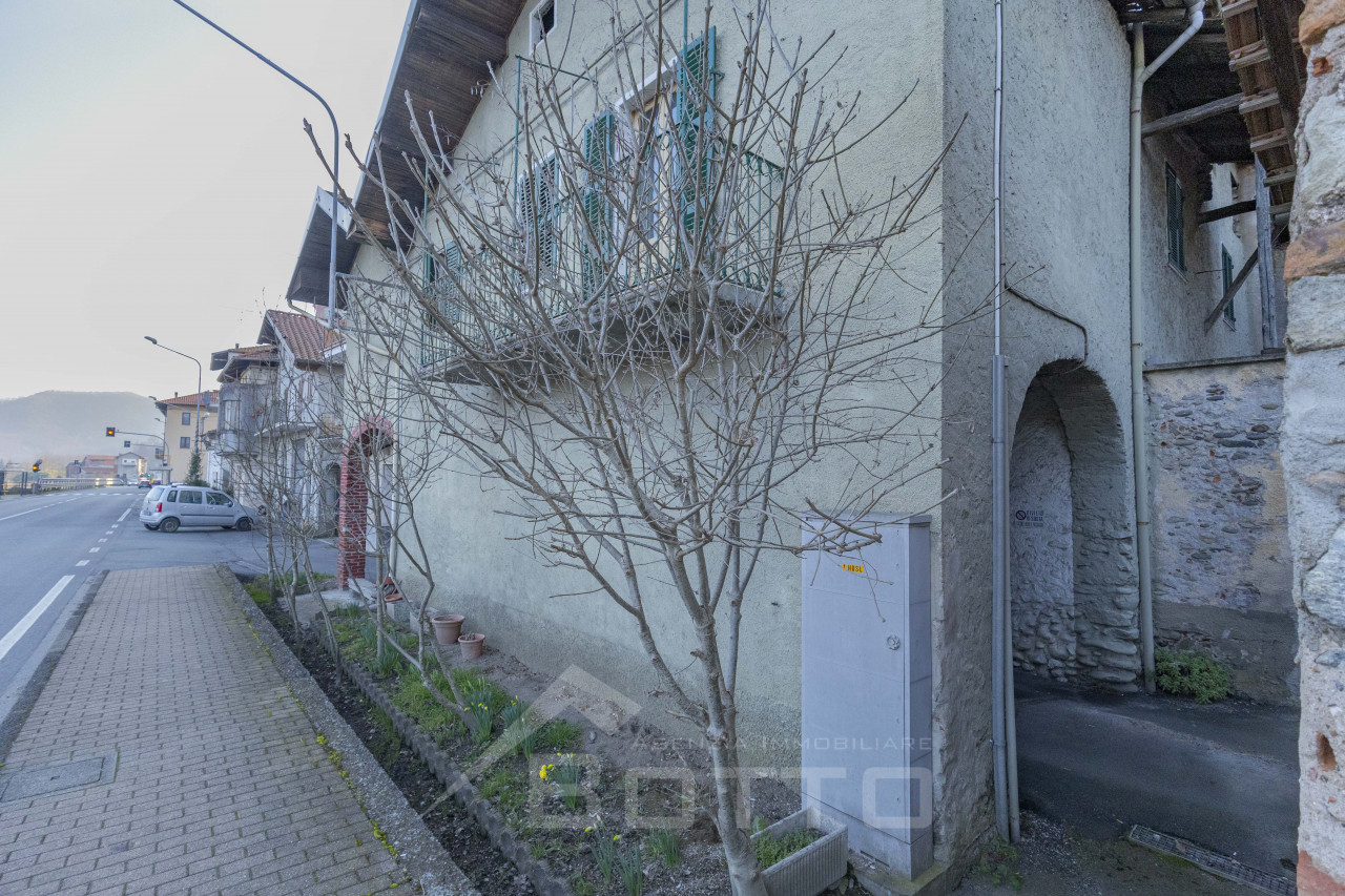 001__casa-vendita-serravalle16_wmk_0