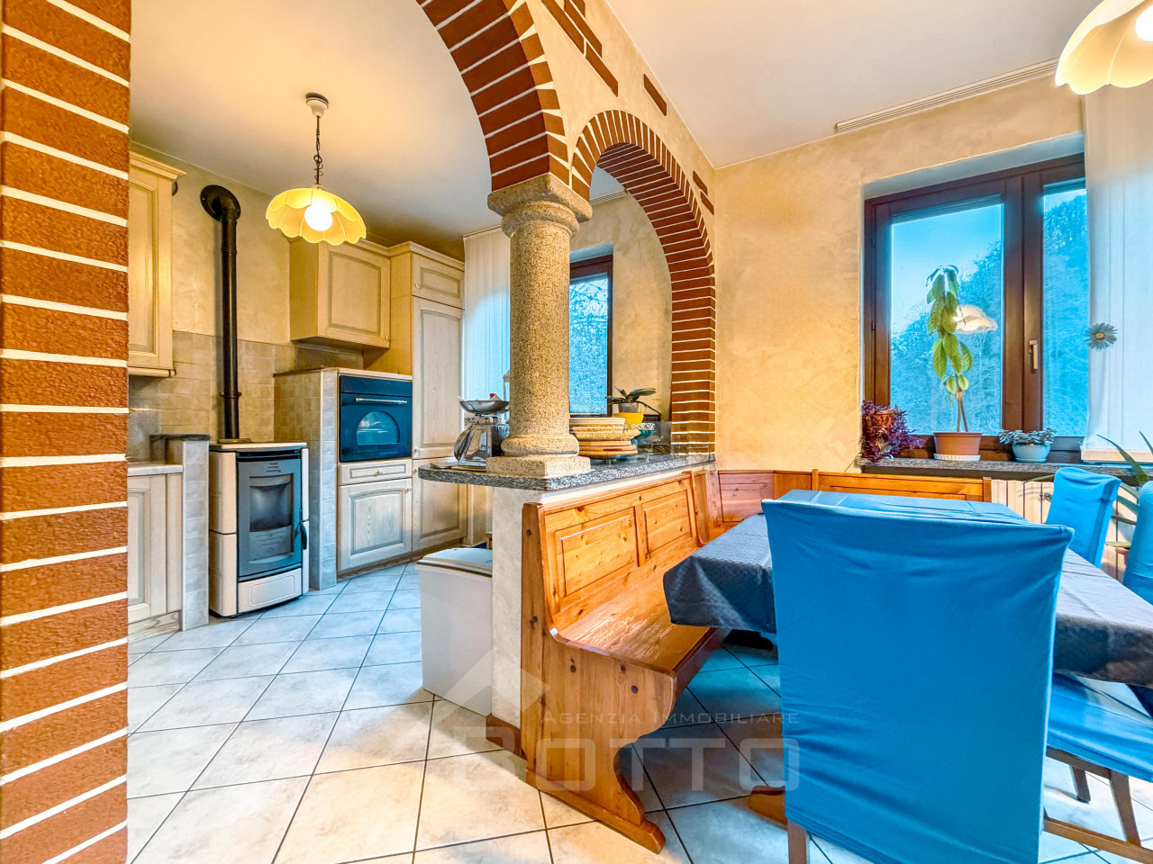 001__casa-vendita-varallo-cucina1_wmk_0