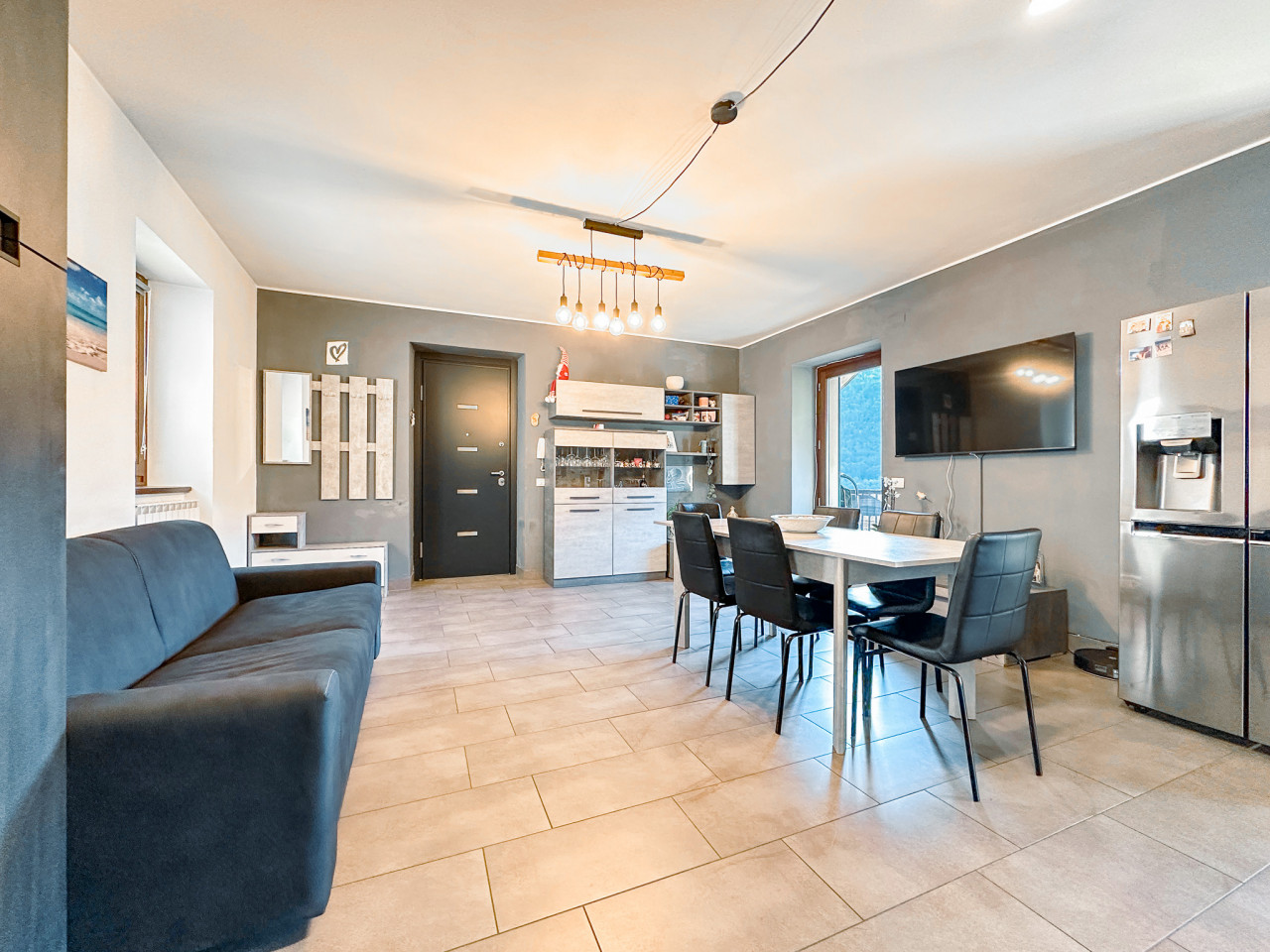 001__casa-vendita-verbania-tavolo2