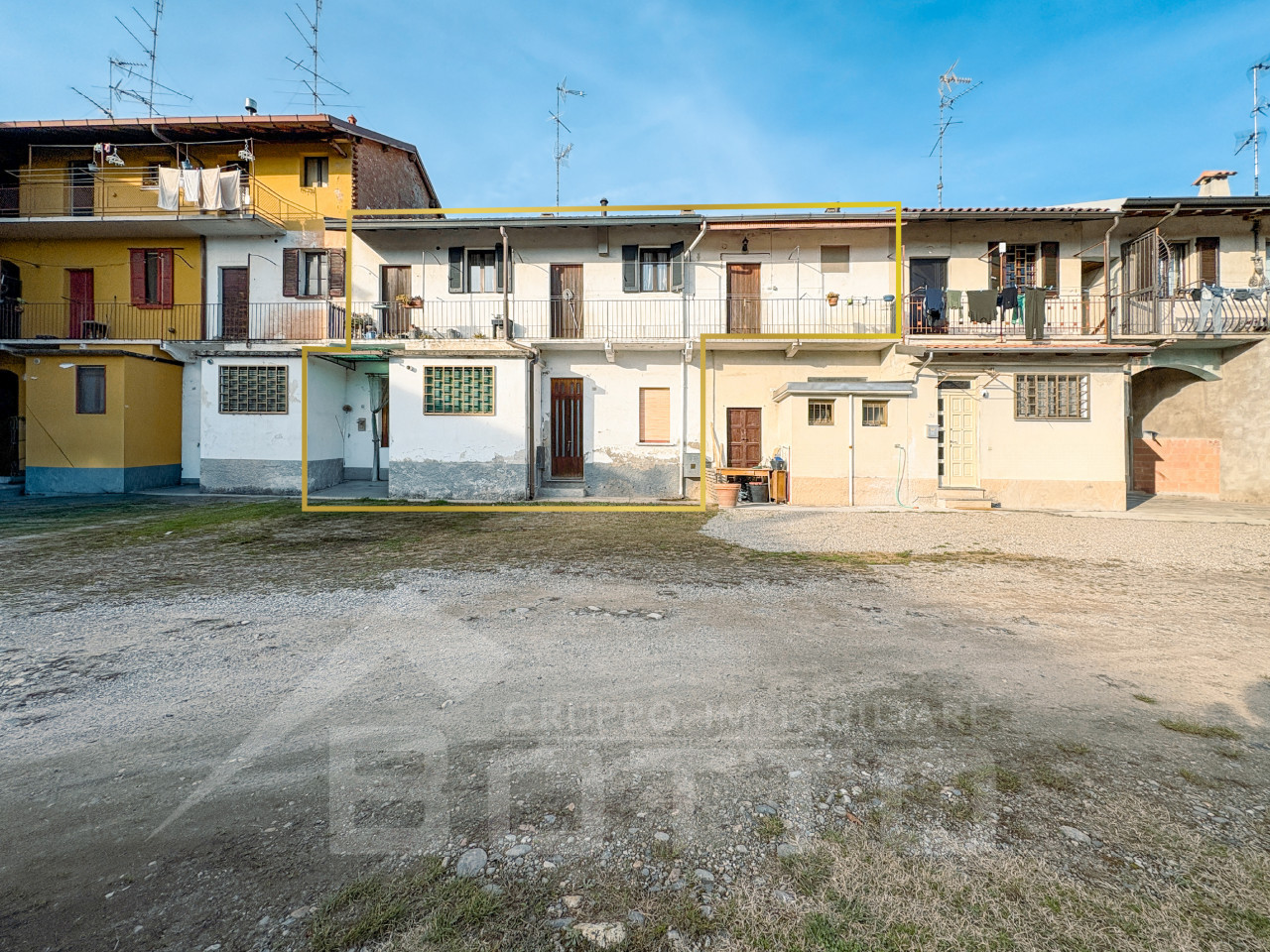001__vendita-appartamento-nosate-camera2_wmk_0