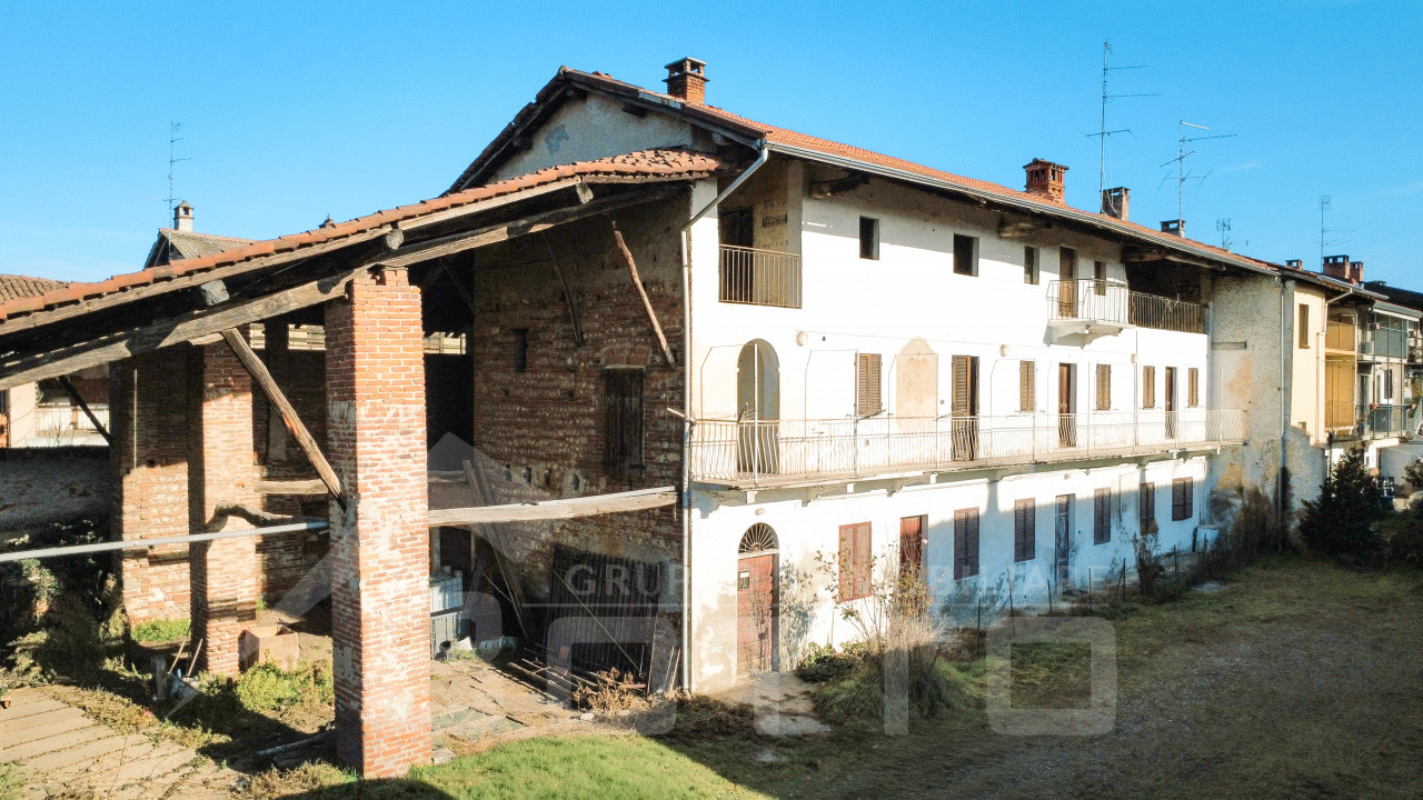 001__vendita-cascina-oleggio-esterno5_wmk_0