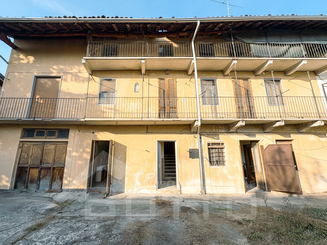 001__vendita-terratetto-cameri-esterno5_wmk_0