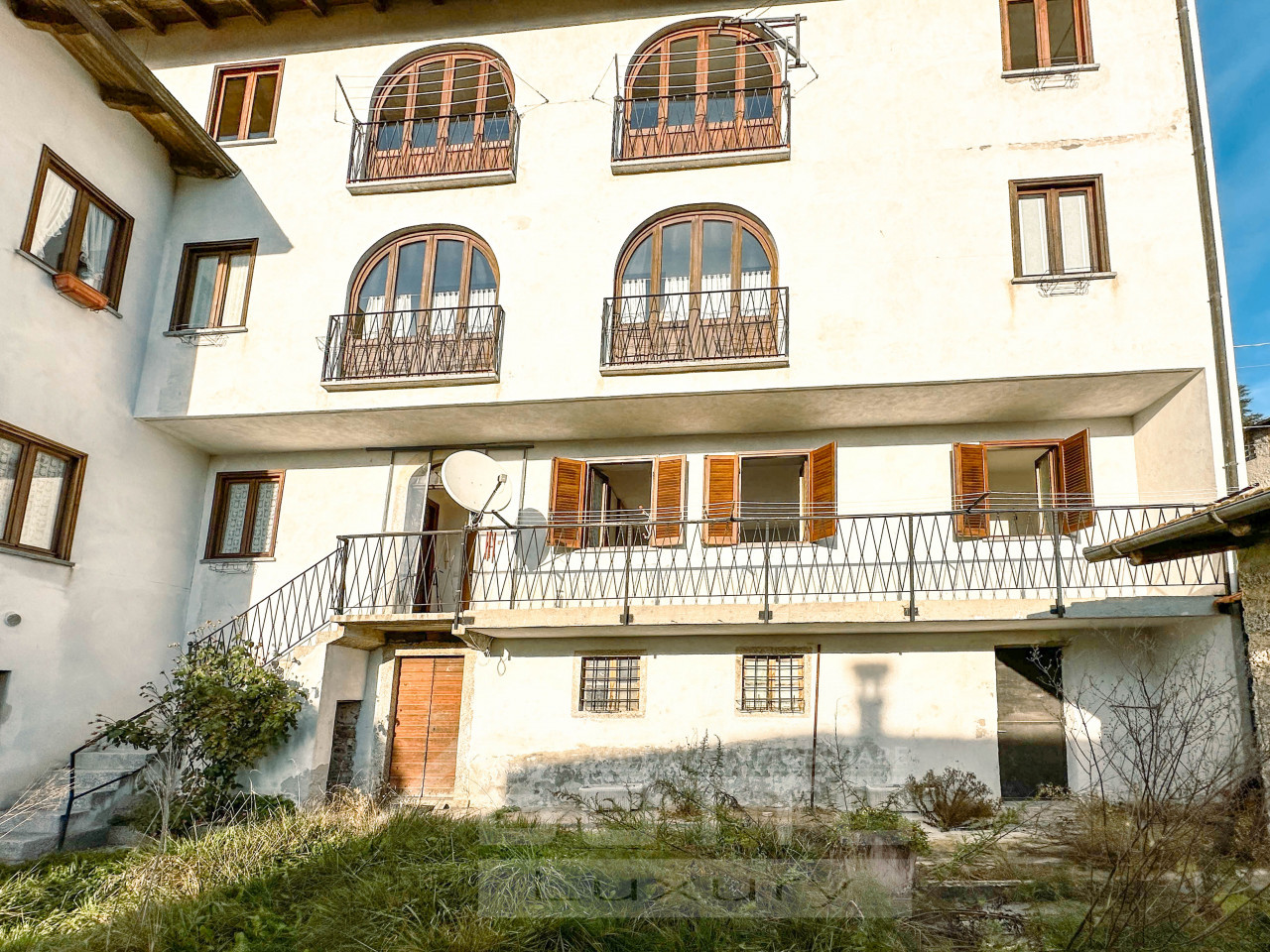 002__appartamento-vendita-varallo-giardino3_wmk_0