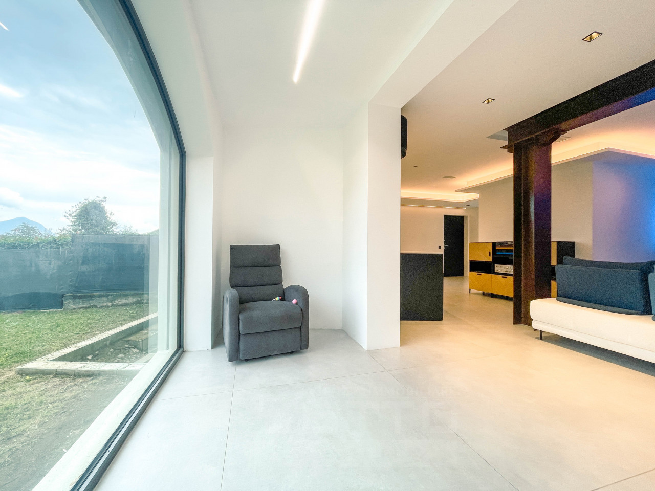 002__casa-vendita-baveno-vista3_wmk_0