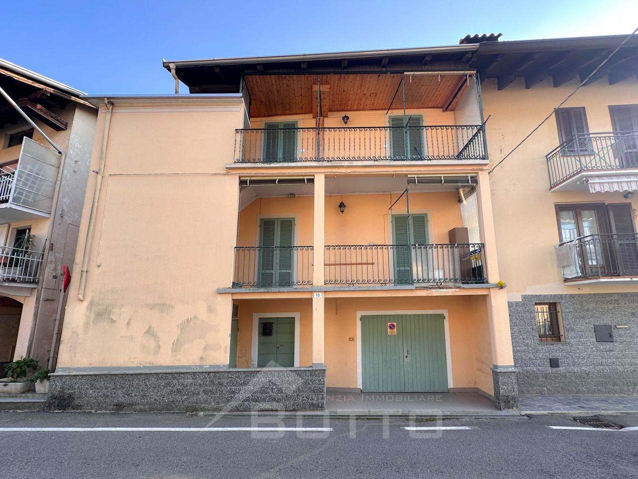 002__casa-vendita-cavallirio-esterno_wmk_0