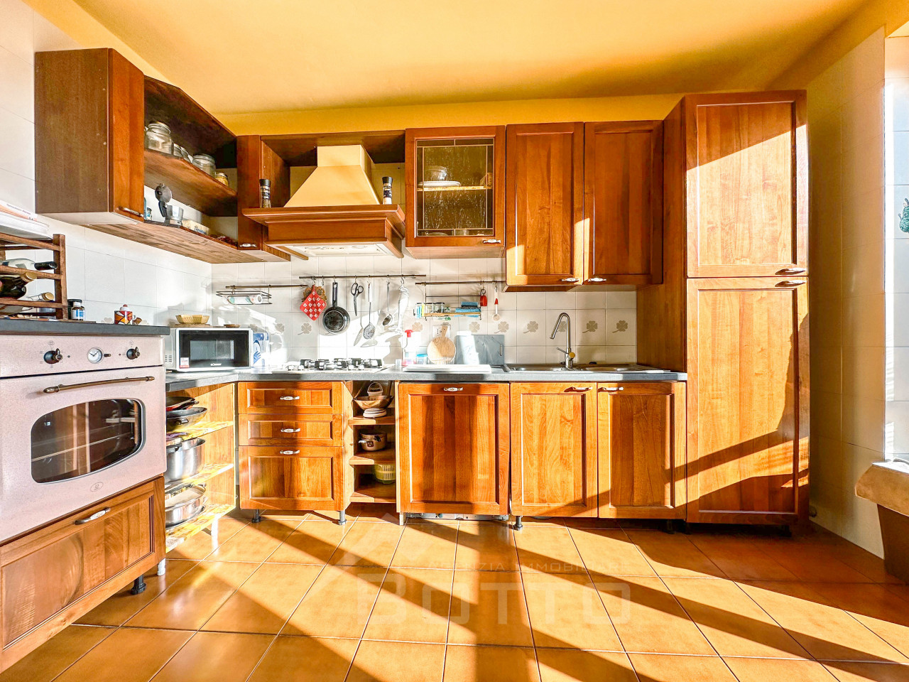 002__casa-vendita-esterno-cucina23_wmk_0