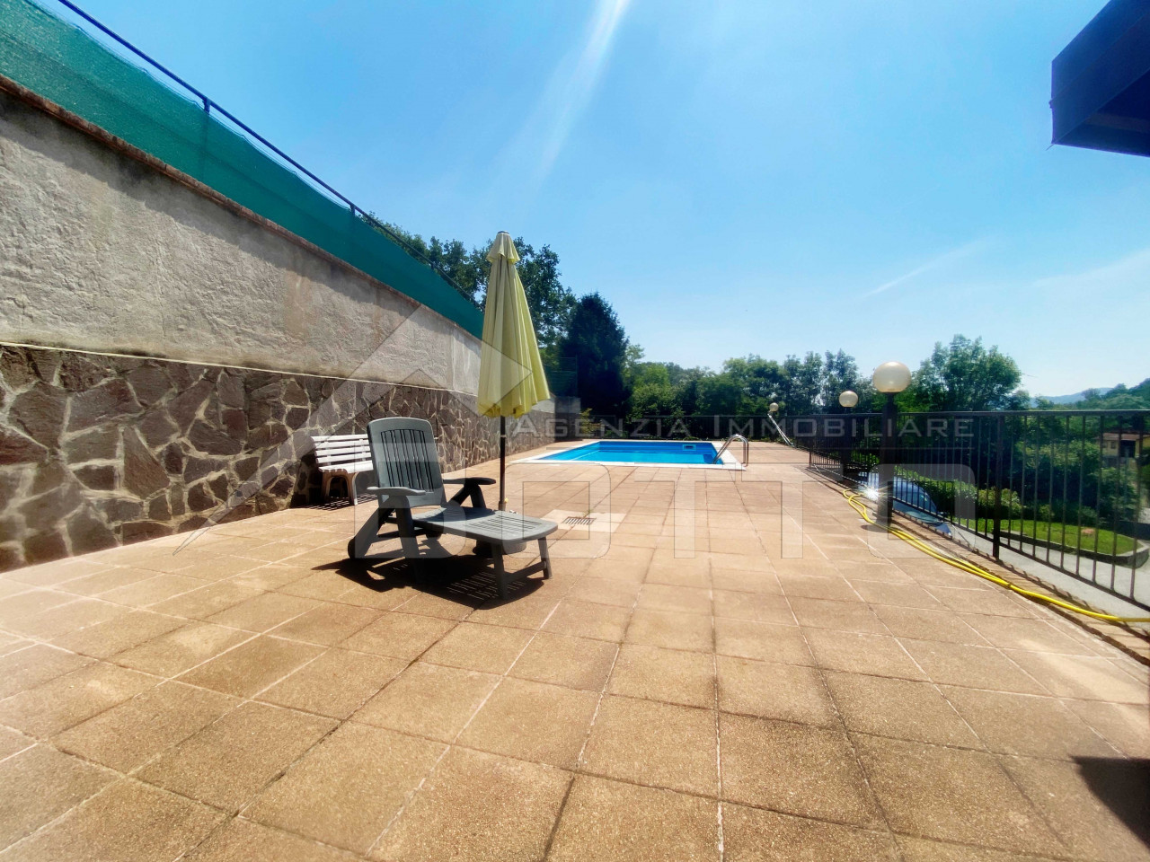 002__casa-vendita-grignasco-piscina