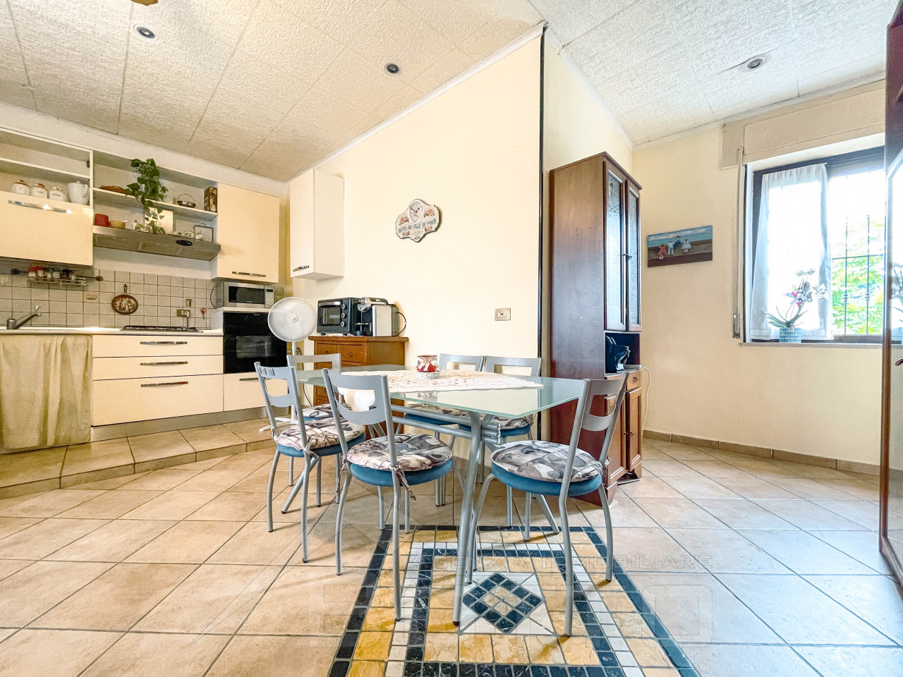 002__casa-vendita-momo-cucina1_wmk_0