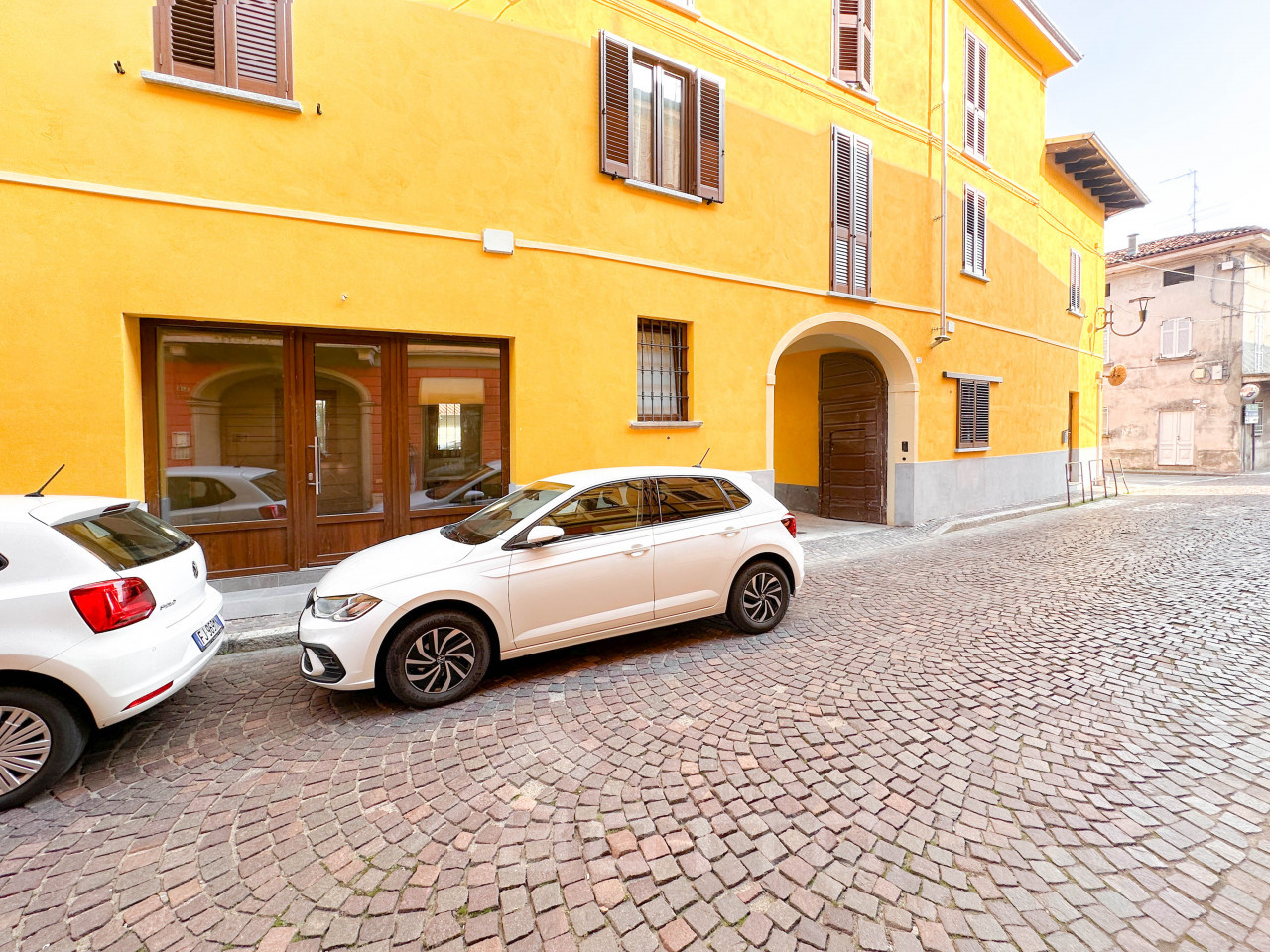 002__negozio-vendita-carpignano-esterno2_wmk_0