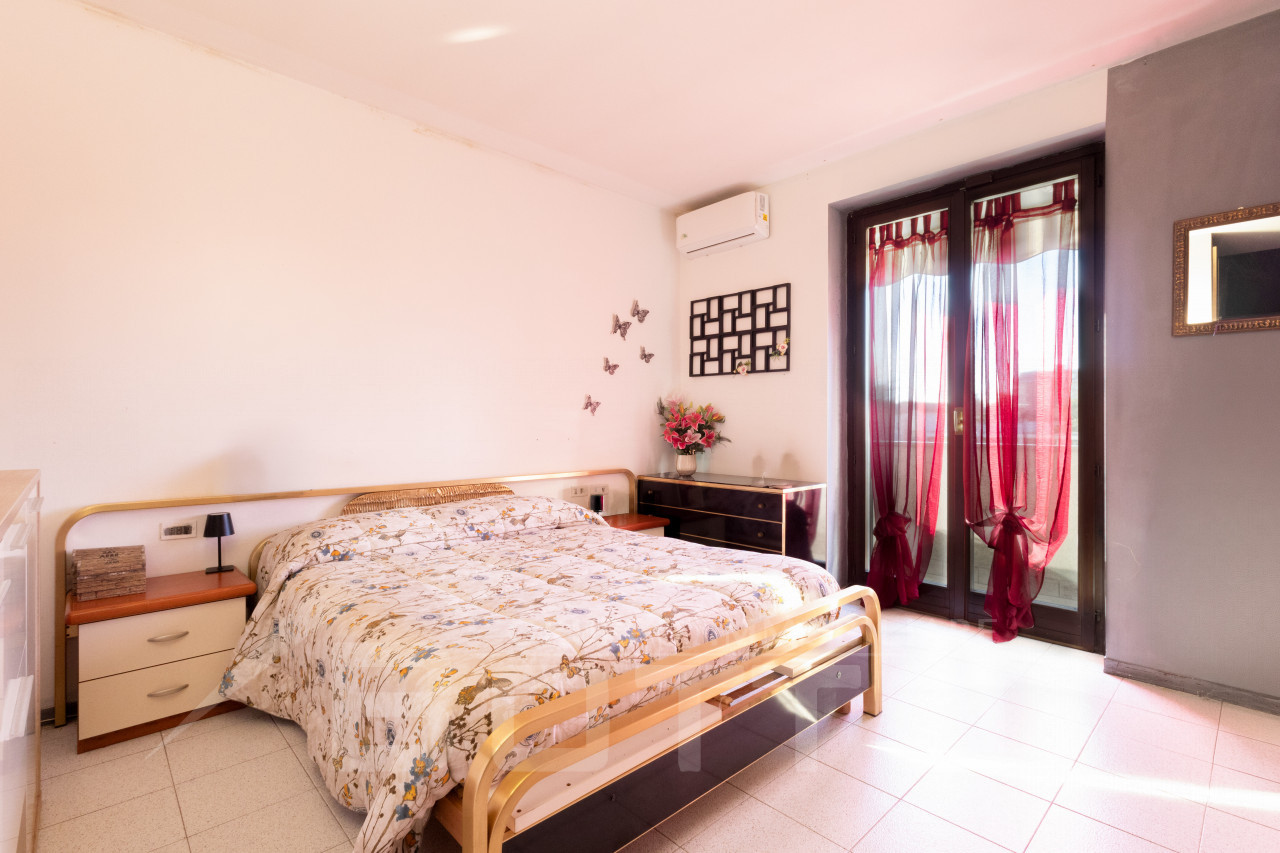 002__vendita-appartamento-lonate-pozzolo-camera5_wmk_0