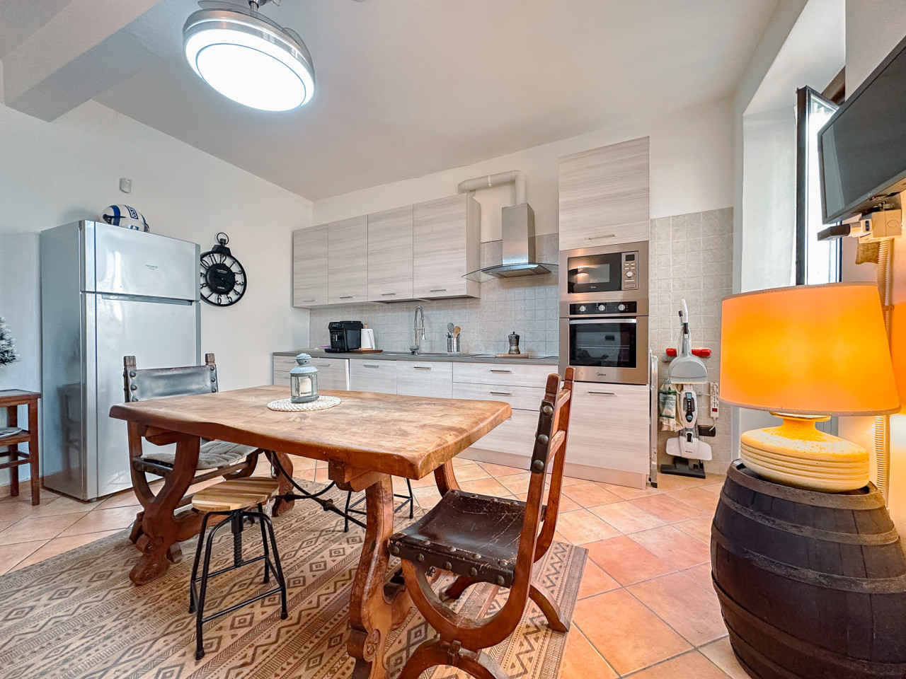 002__vendita-appartamento-stresa-cucina