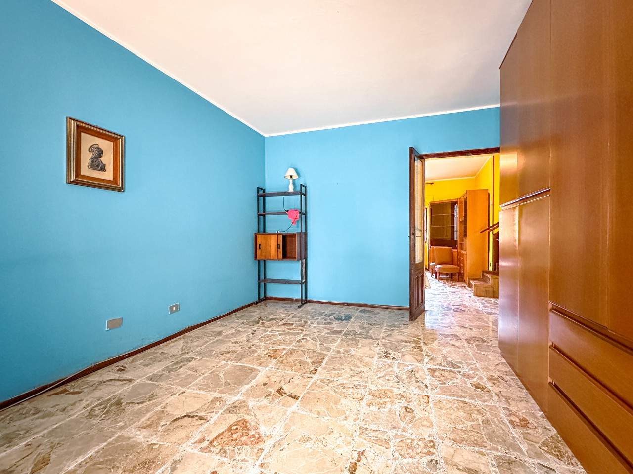 002__vendita-casa-serravallesesia-soggiorno_wmk_0