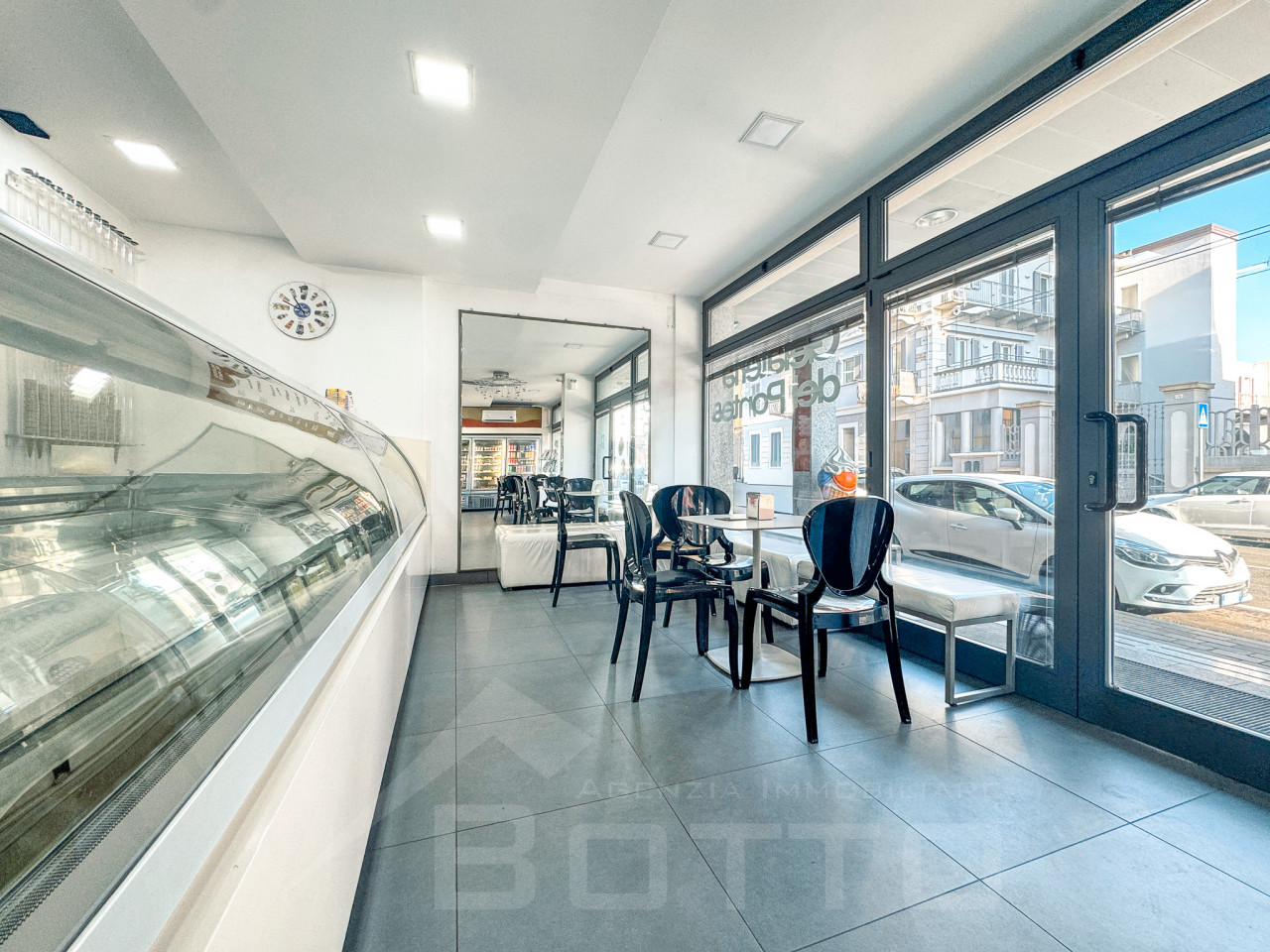 002__vendita-gelateria-borgomanero-interno1_wmk_0