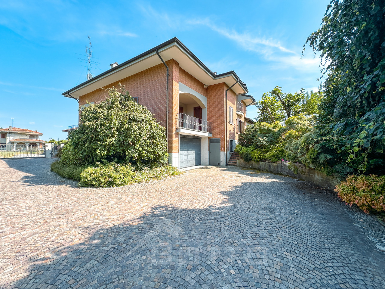 002__villa-gattinara-vendita-esterno_wmk_0