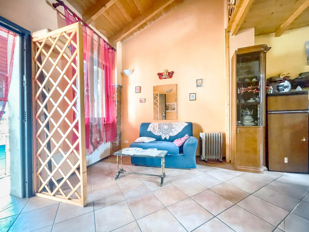 003__003__casa-vendita-ghemme-soggiorno_wmk_0