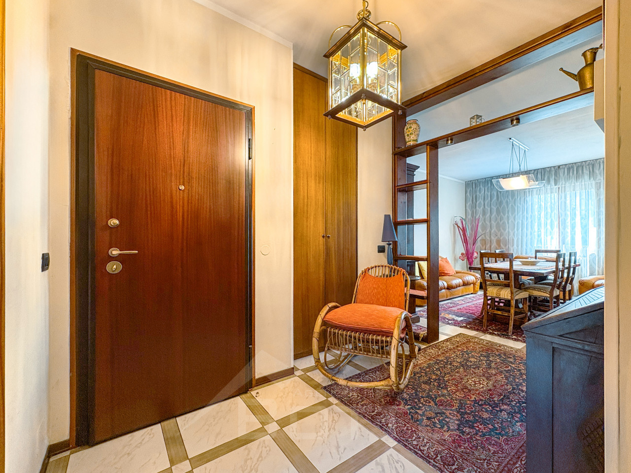 003__appartamento-vendita-omegna-ingresso2_wmk_0