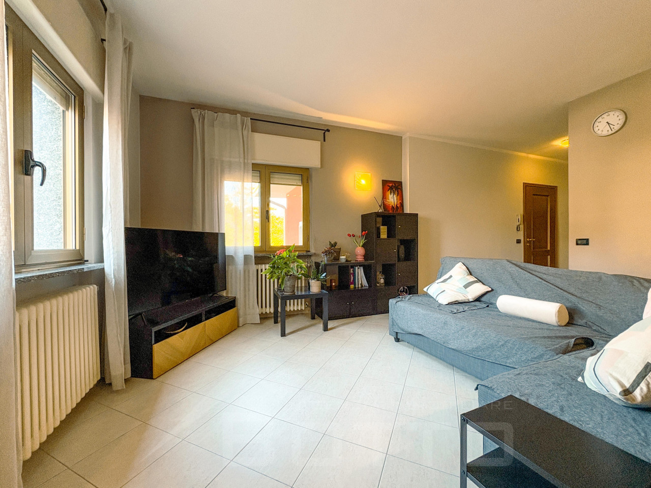 003__casa-vendita-bogogno-soggiorno09_wmk_0