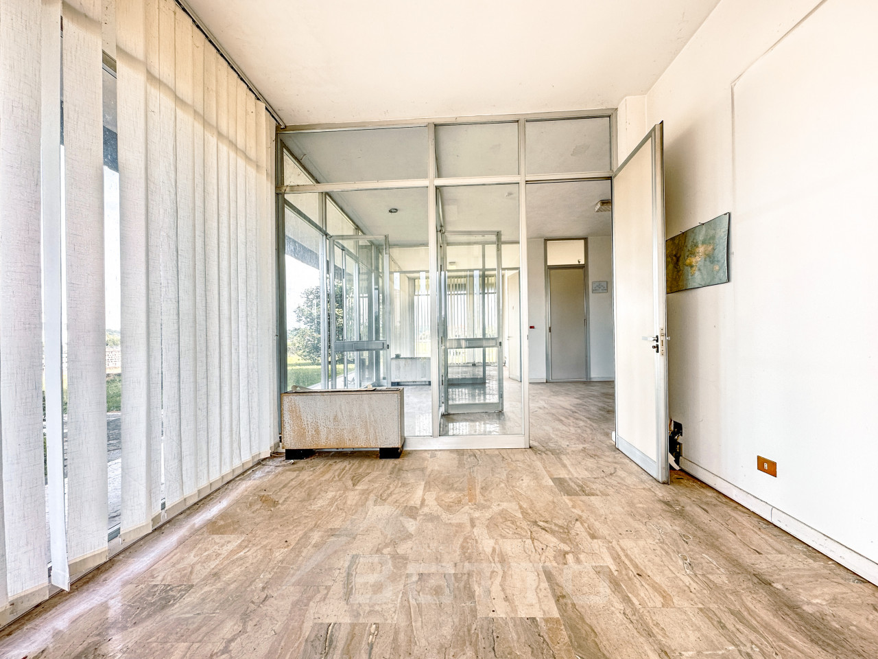 003__casa-vendita-grignasco-vetrata3_wmk_0