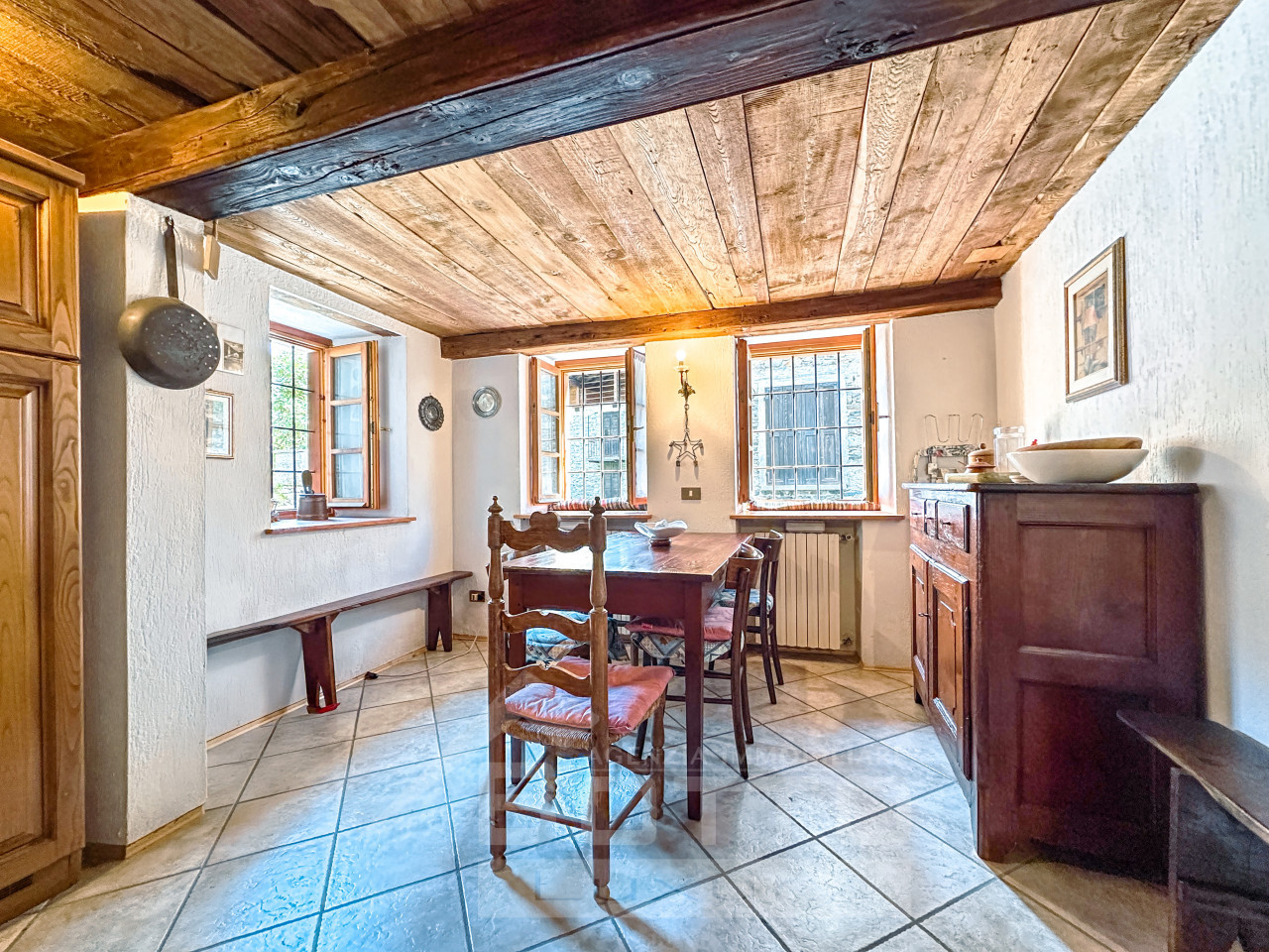 003__casa-vendita-riva-camera_wmk_0