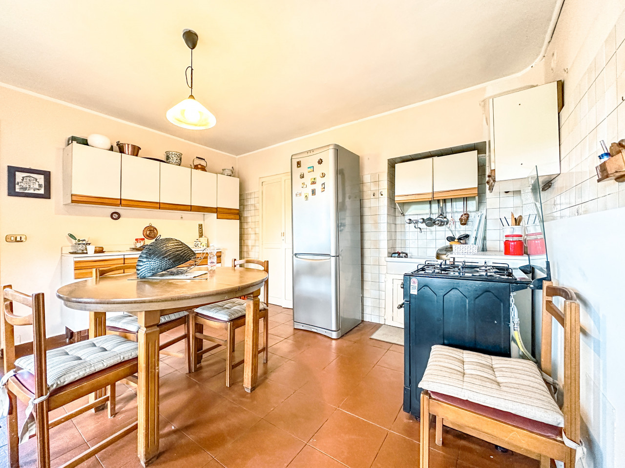 003__casa-vendita-uccelli-tavolo3