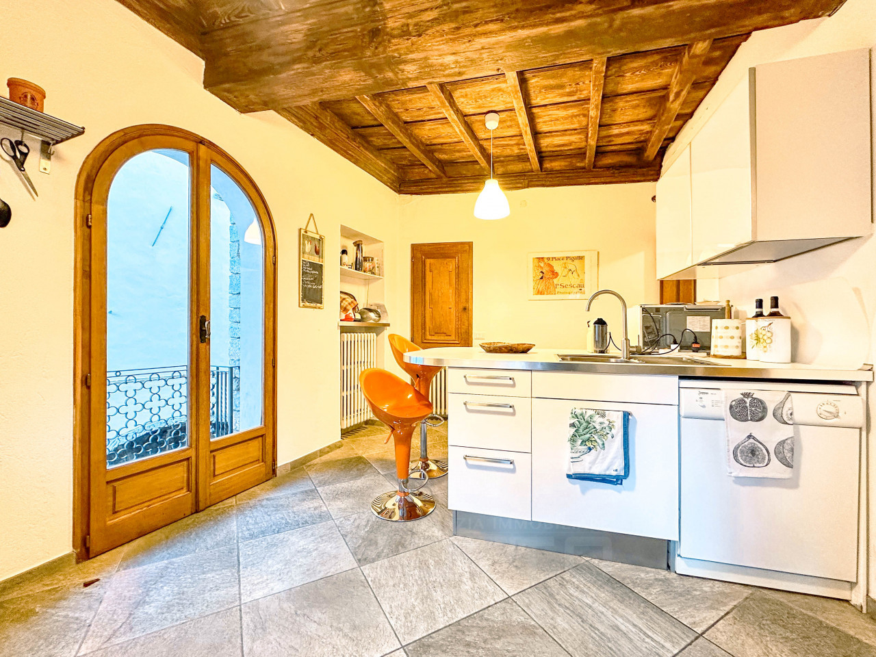 004__casa-vendita-cannobio-cucina_wmk_0