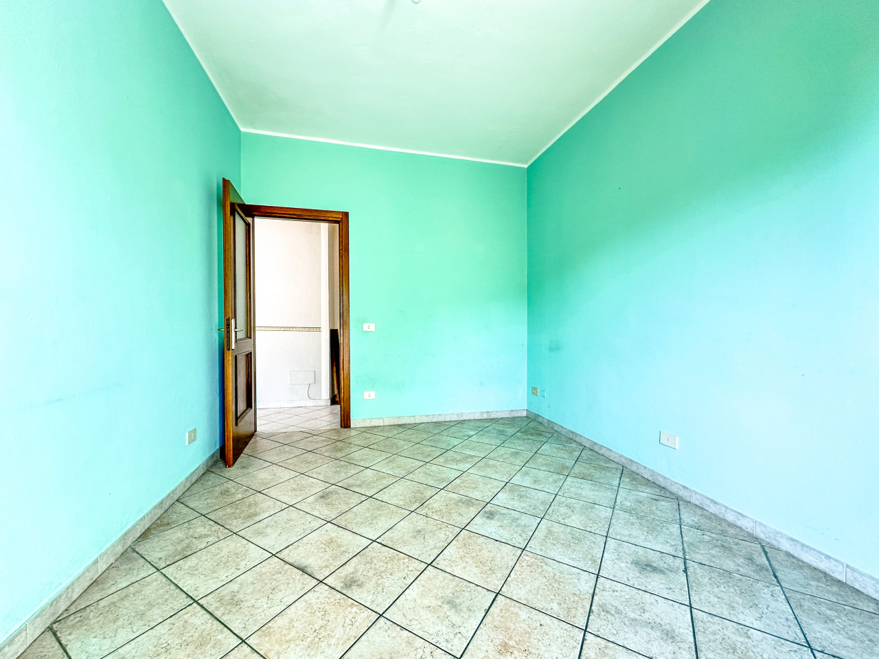 004__casa-vendita-cavallirio-stanza12