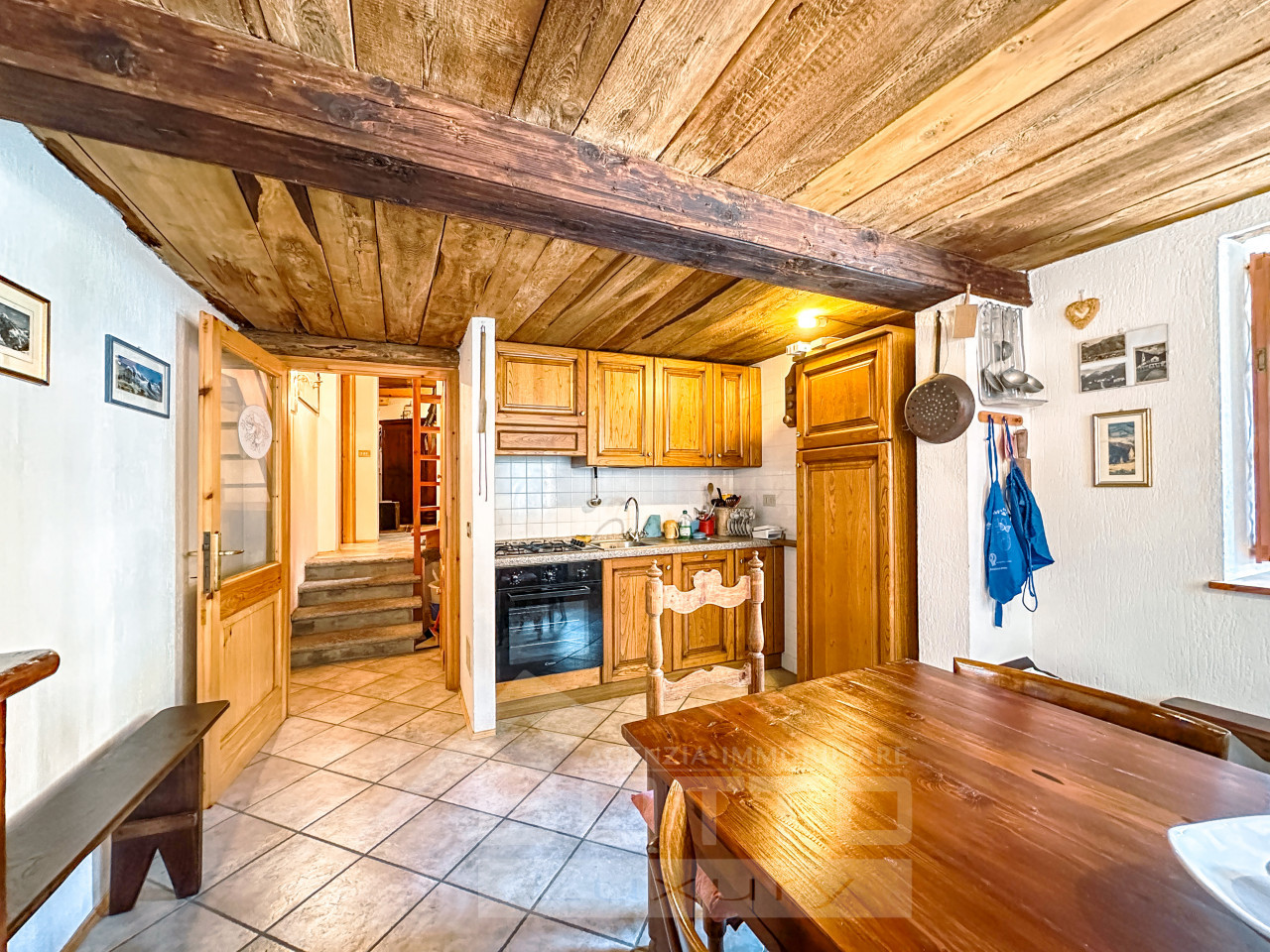 004__casa-vendita-riva-soggiorno_wmk_0