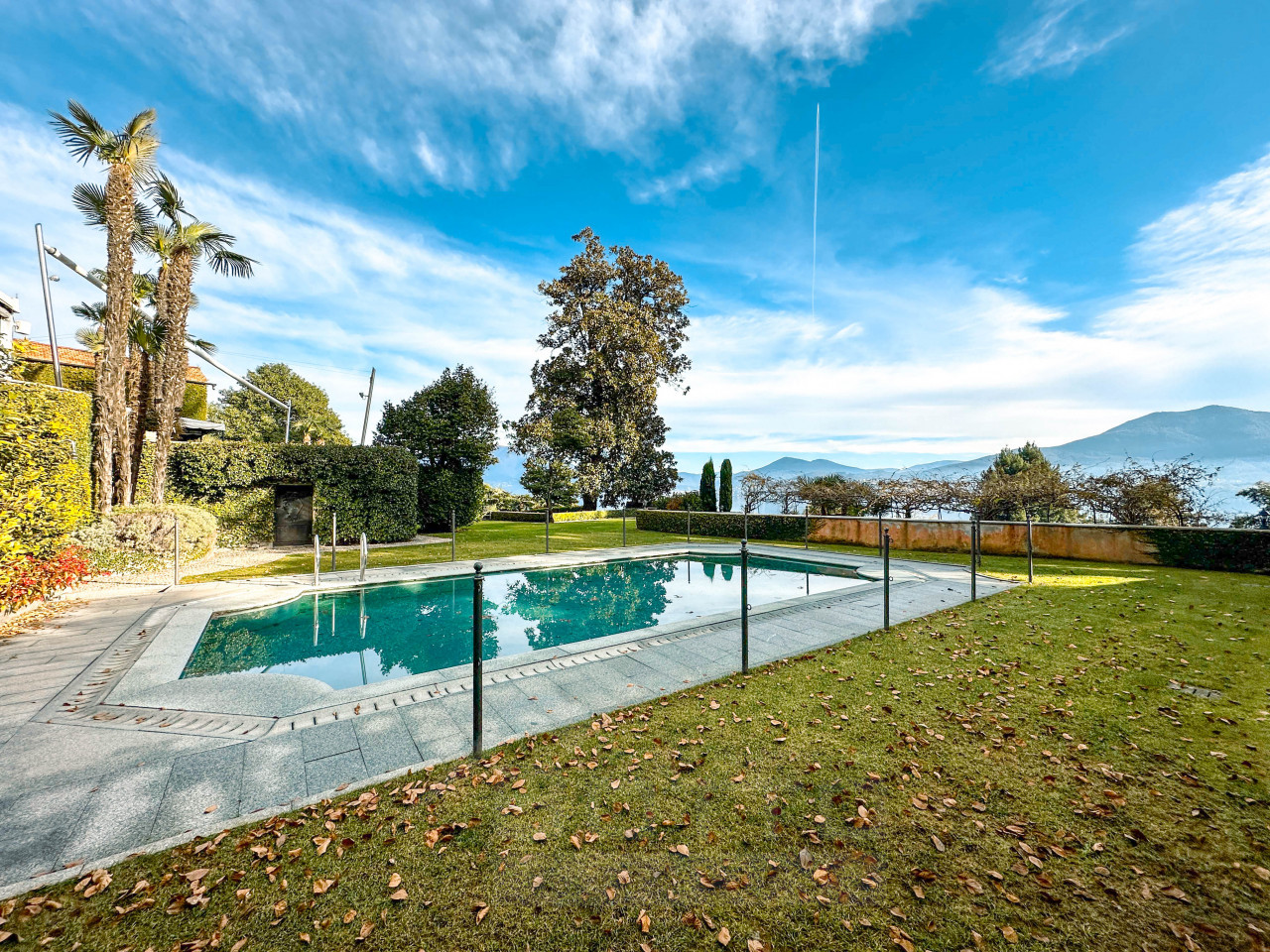 004__hotel-vendita-cannobio-piscina12_wmk_0