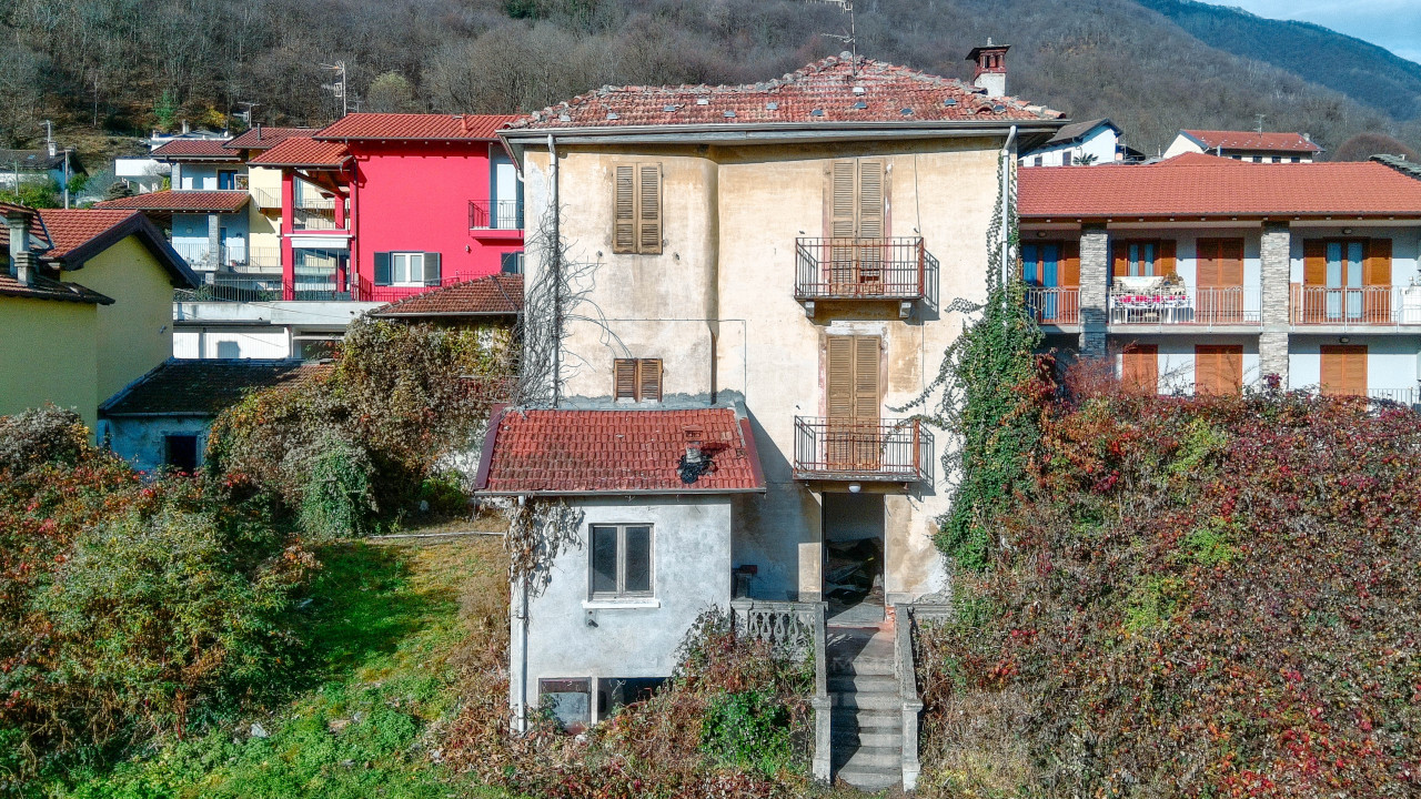 004__rustico-vendita-casale-corte-cerro-esterno_wmk_0