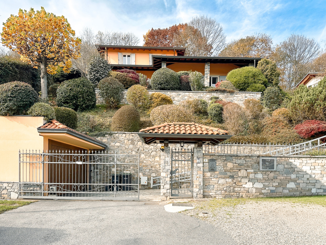 004__vendita-villa-cireggio-esterno
