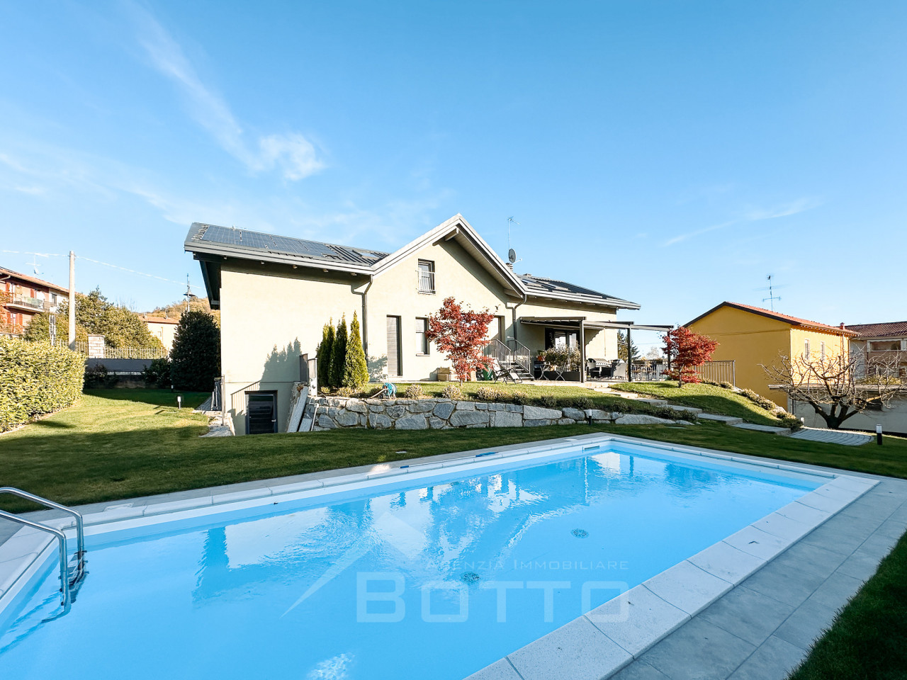 004__villa-vendita-grignasco-esterno3_wmk_0